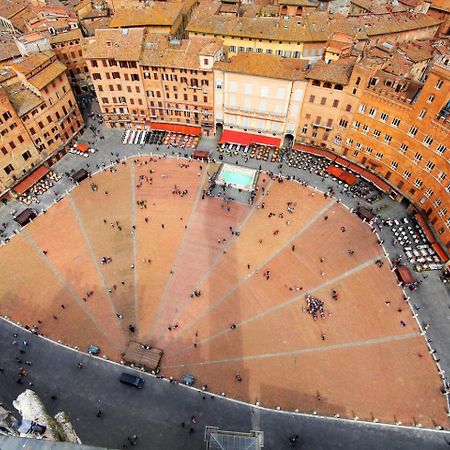 Stilnuovo Charming Apartment In Siena'S Historic Center, Very Close To Piazza Del Campo Buitenkant foto