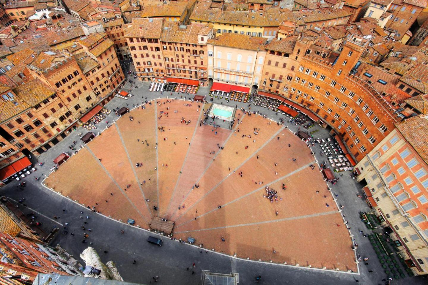 Stilnuovo Charming Apartment In Siena'S Historic Center, Very Close To Piazza Del Campo Buitenkant foto
